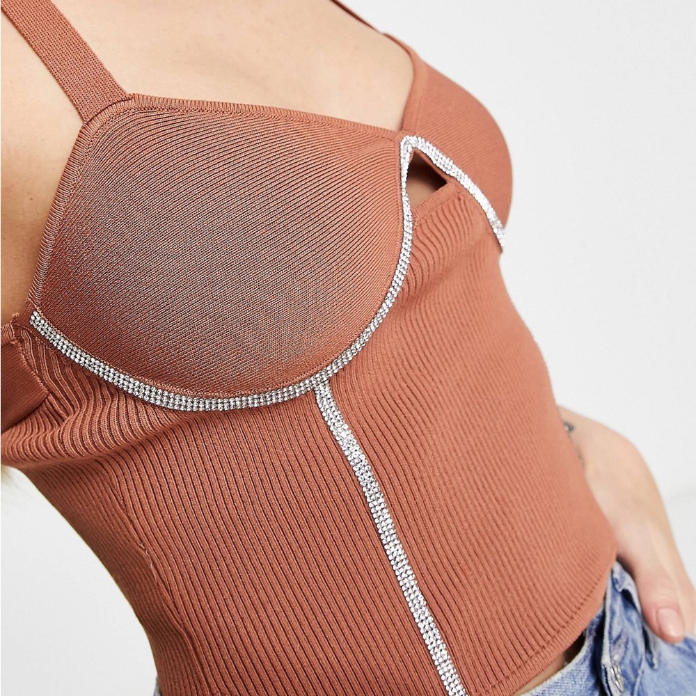 L - 🇪🇸Bershka Crop top knit with crystal trim in color coral - ✨